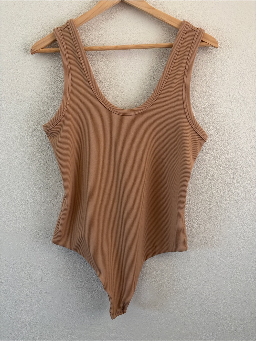 Nuuds scoop neck ribbed tank bodysuit | cinnamon | size large